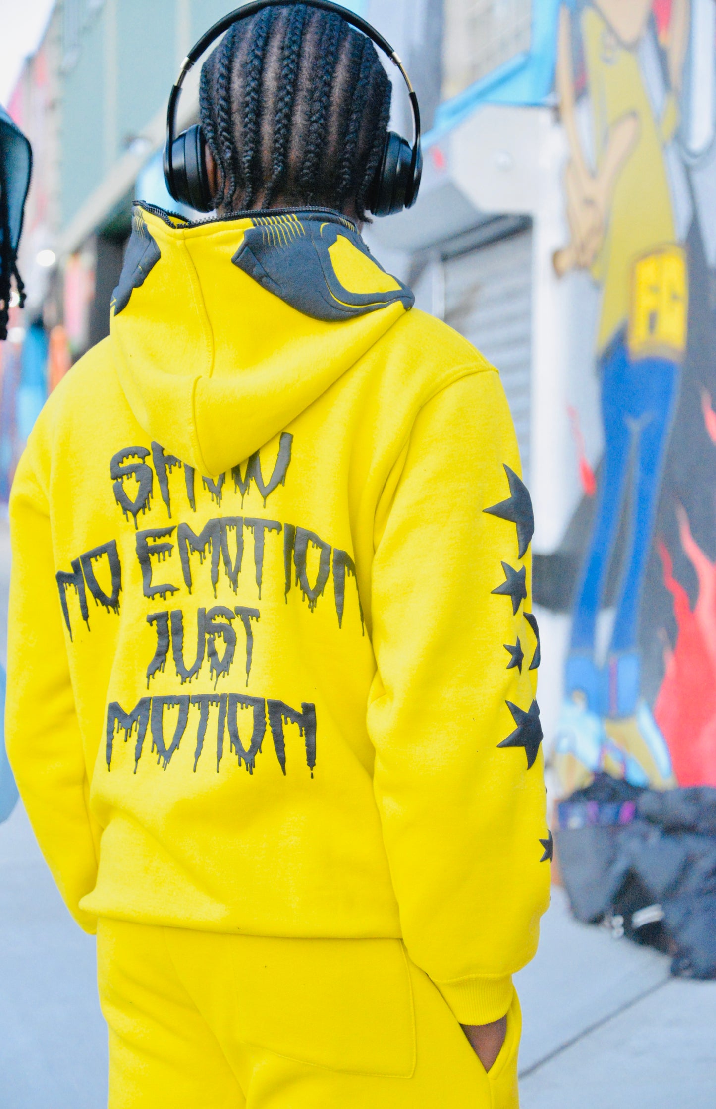 YELLOW YBKS HOODIE & SWEATPANTS