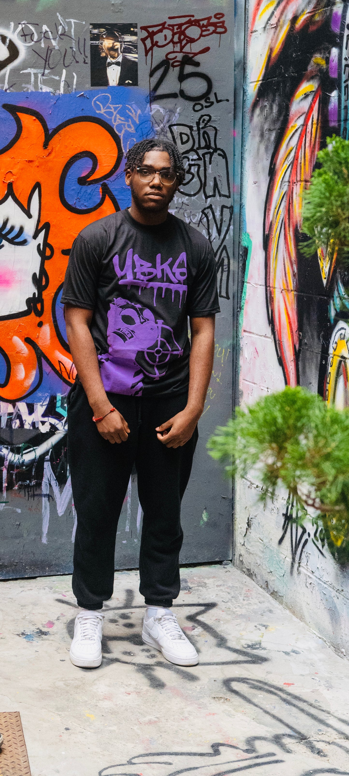 (Black/Purple) YBKS T-SHIRT